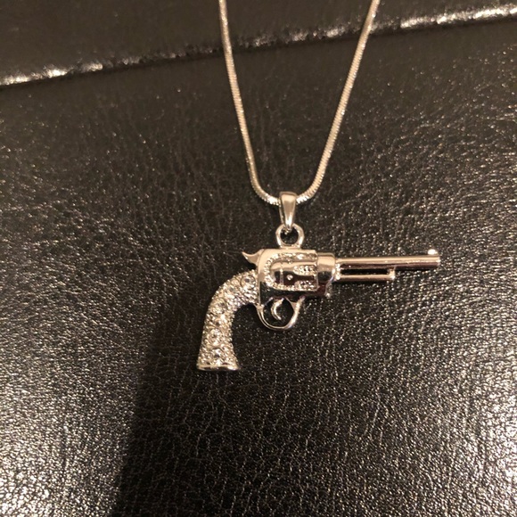 CUBIC ZIRCONIUM PISTOL NECKLACE - Picture 2 of 2